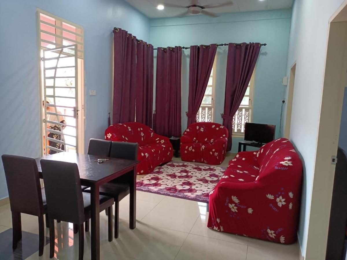 Bj Villa Homestay Куала-Тренгану Екстер'єр фото